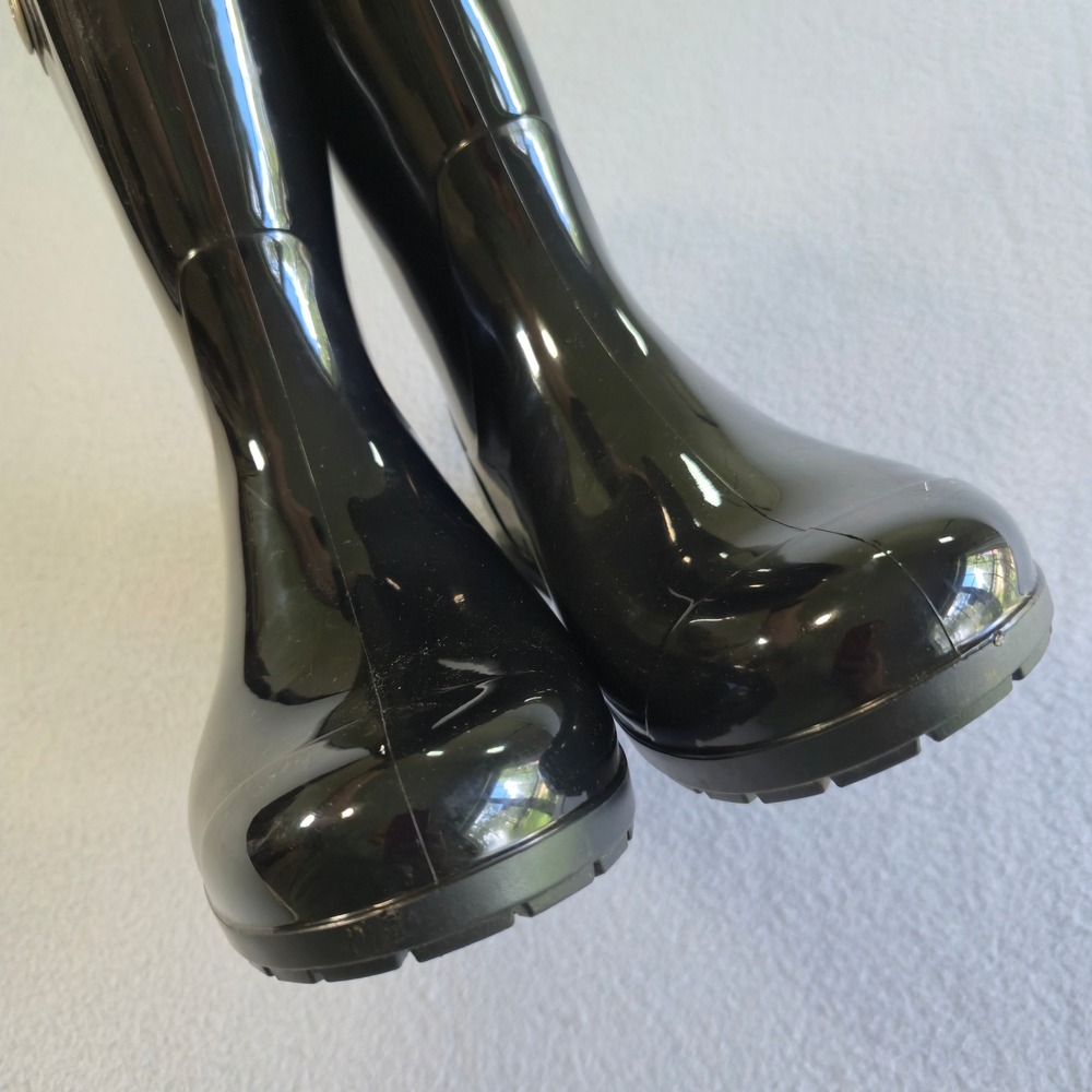 UGG Shaye Rain Boot Women 7 Black Glossy Waterproof Sheepskin Insole 1014452 - Picture 4 of 8